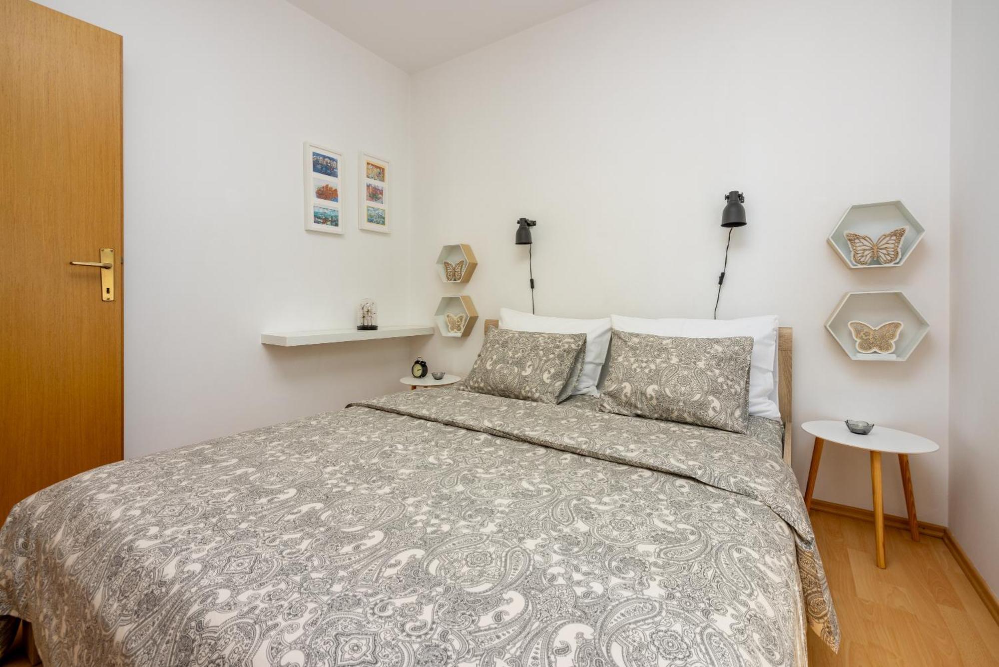 Apartments Claudia Цриквениця Екстер'єр фото