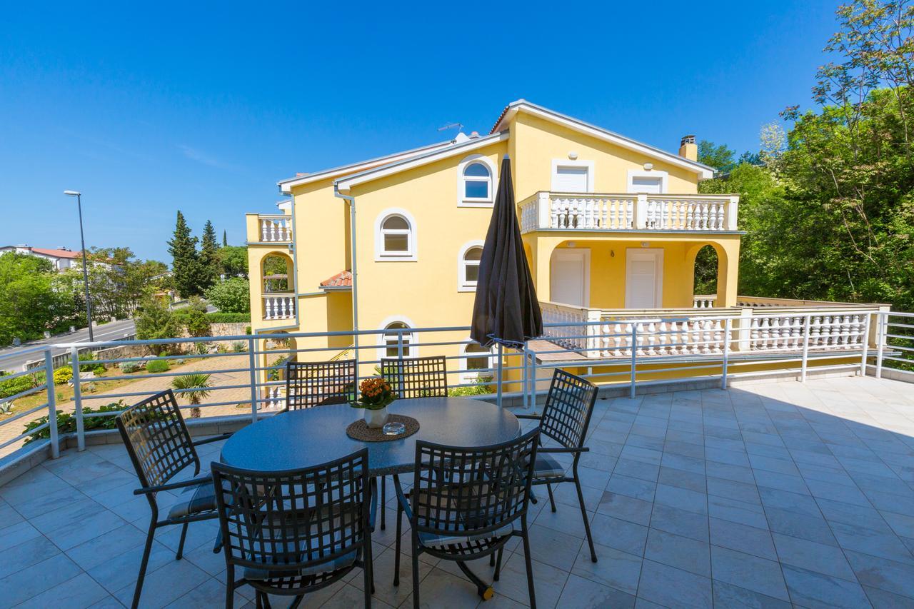 Apartments Claudia Цриквениця Екстер'єр фото