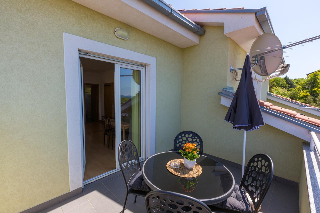 Apartments Claudia Цриквениця Екстер'єр фото